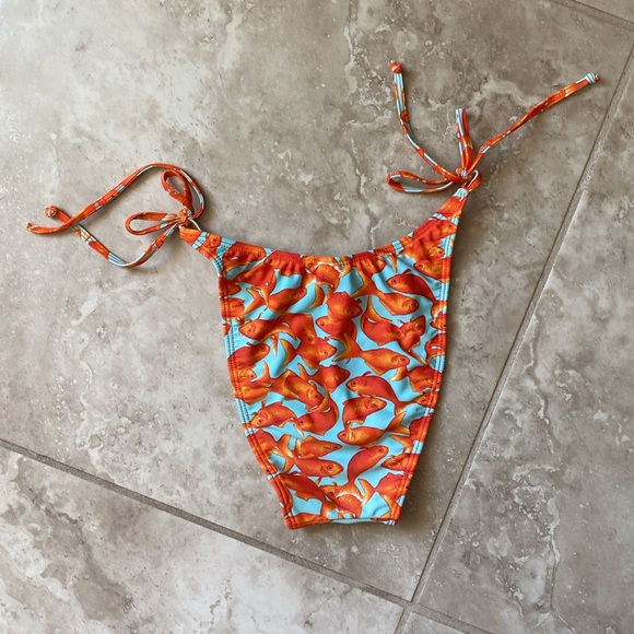 Fish string bikini bottom - Picture 2 of 5